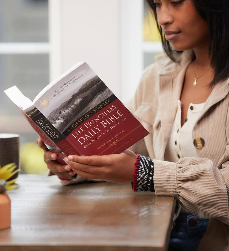 Life Principles Daily Bible